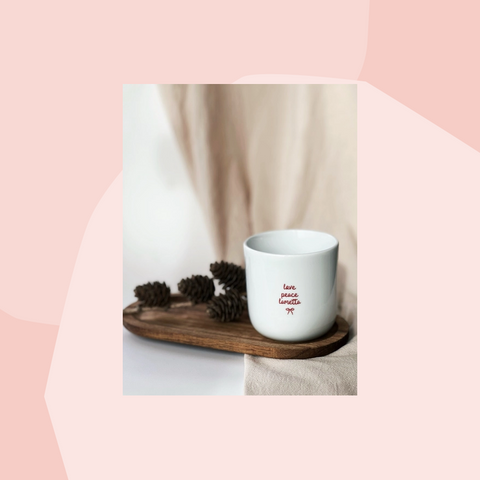 Goldscherben Becher Love Peace Lametta Weihnachten Christmas Porzellan Tasse Geschenke Koeln Geschenkeladen Online Shop Geschenkbox Foodies Gourmets