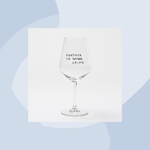 Partner in Wine Crime Weinglas Selekkt Johanna Schwarzer Geschenk Foodies Gourmets Online Shop Köln Geschenkeladen