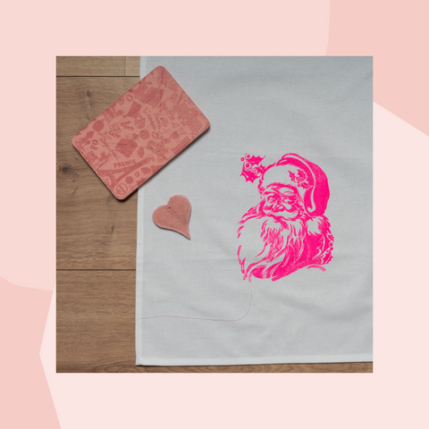 1730 Geschirrtuch Handtuch Baumwolle Aufdruck Weihnachtsmann pink Geschenke Geschenkeladen Köln Feinkostladen Online Shop Gourmets