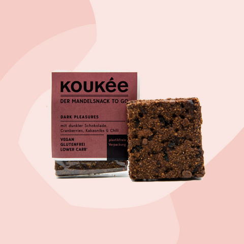 Koukee Mandelsnack mit Schokolade Dark Pleasure glutenfrei vegan Feinkost Online Shop Feinkostladen Geschenke Köln Spezialitäten