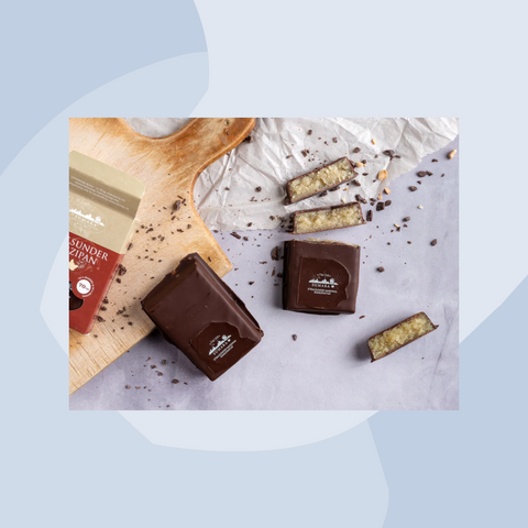 Samura Stralsund Marzipantafel Zartbitterschokolade vegan Geschenke Feinkost Online Shop Delikatessen Spezialitäten Köln Feinkostladen Weihnachten Foodies